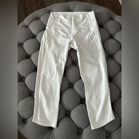 Lululemon white double-layer 3/4 leggings - Picture 7 of 12